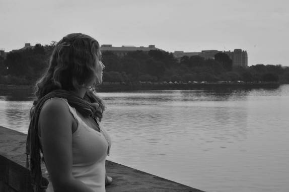 Observando o rio Potomac, em Washington DC, capital dos Estados Unidos